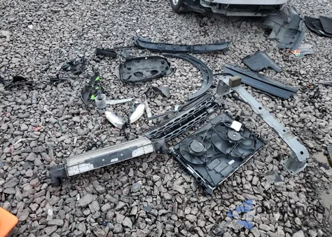 2013 Land Rover Range Rover Evoque Dynamic Premium z USA, uszkodzony, nr VIN SALVT2BG1DH848729